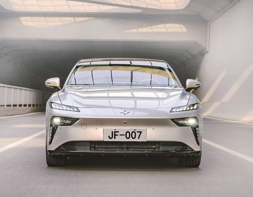 Veicolo a nuova energia JF-007 NEDC 530KM 5 posti Litio ferro fosfato RWD